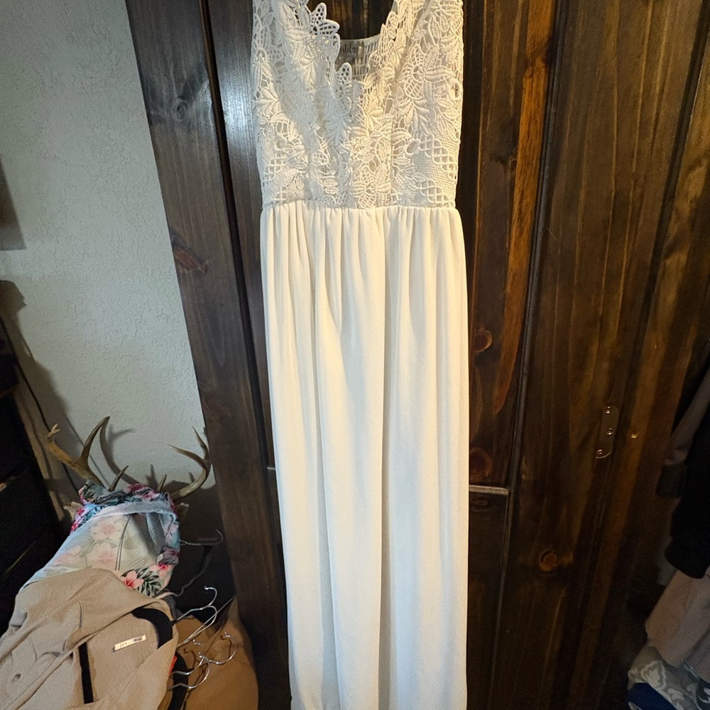 Justify Ivory Lace Wedding Gown